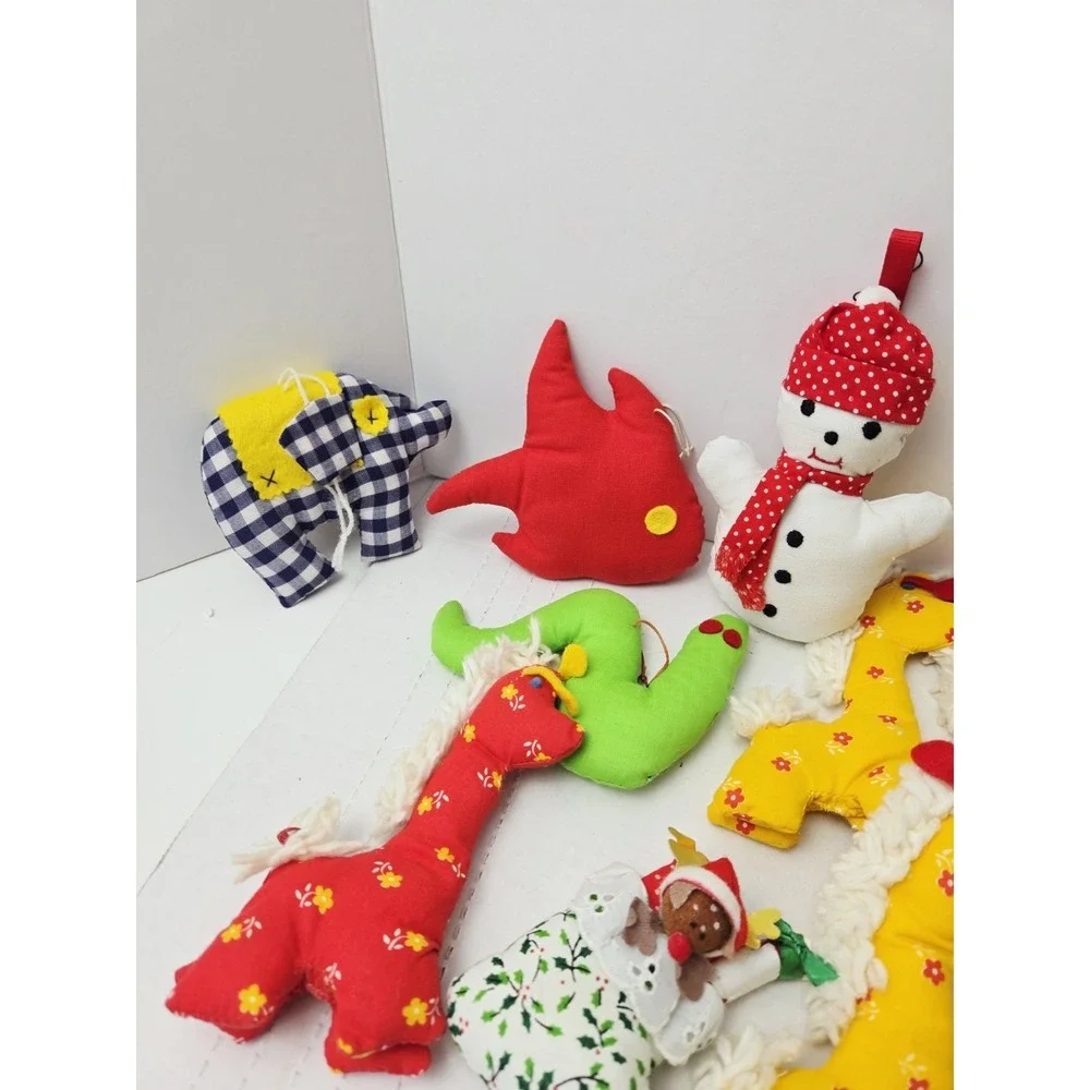 Vintage fabric quilted Christmas ornaments floral‎